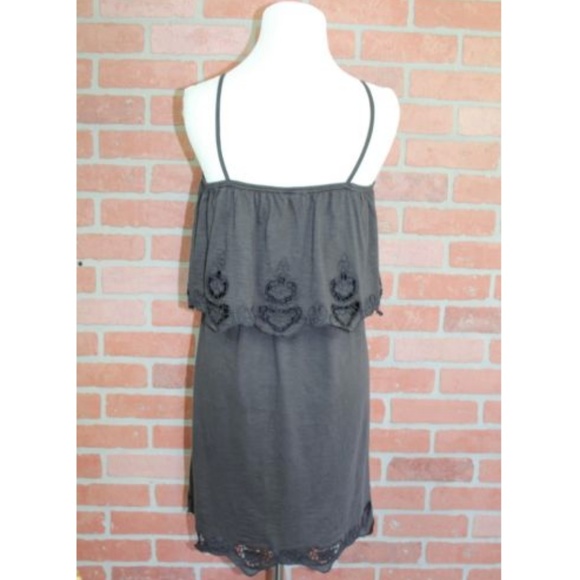 TOPSHOP Charcoal Eyelet Off the Shoulder Dress - Picture 4 of 5